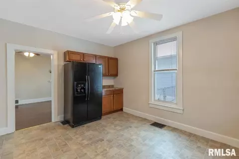 1624 S 8th St, Springfield, IL 62703 photo 8