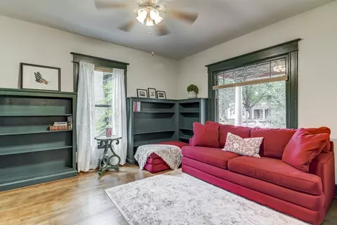 1433 Holmes St, Springfield, IL 62704 photo 9