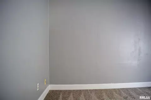 2628 Yale Blvd, Springfield, IL 62703 photo 5