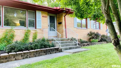 2349 Chatham, Springfield, IL 62704 photo 1