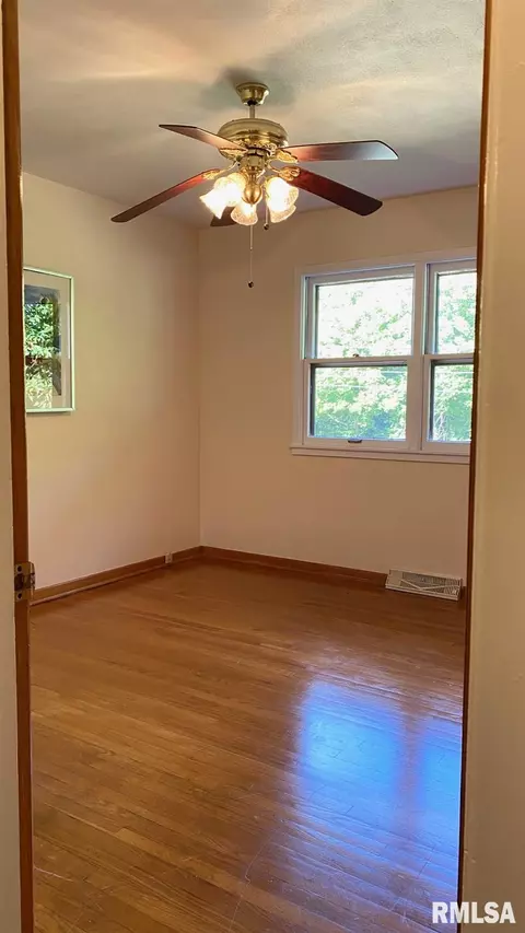 2349 Chatham, Springfield, IL 62704 photo 19