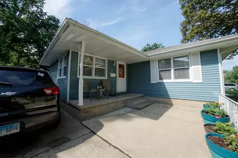 1816 W Iles Ave, Springfield, IL 62704 photo 4