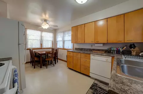1816 W Iles Ave, Springfield, IL 62704 photo 9