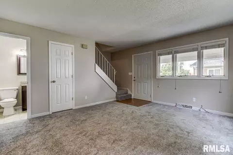 433 Durkin Dr, Springfield, IL 62704 photo 5