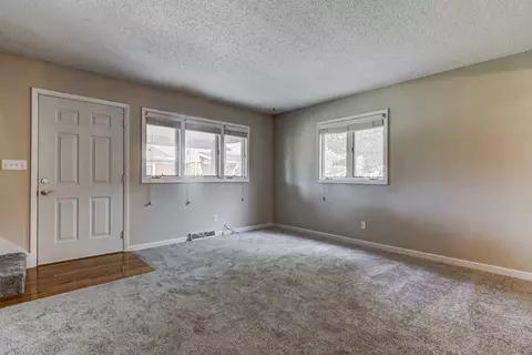 433 Durkin Dr, Springfield, IL 62704 photo 2