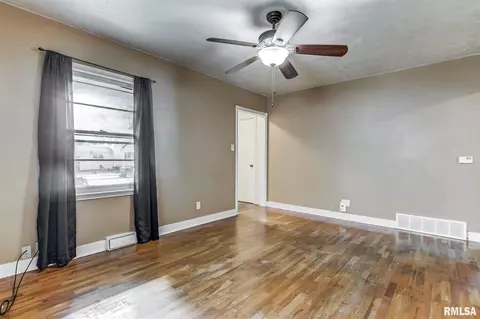 2553 S 4th St, Springfield, IL 62703 photo 15