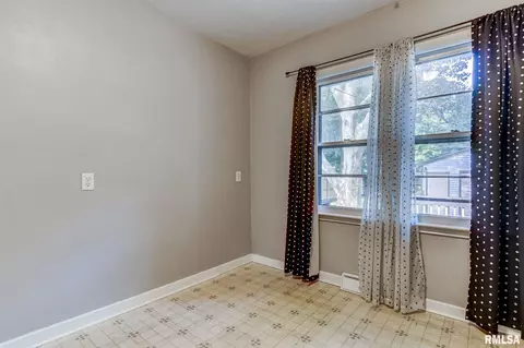 2553 S 4th St, Springfield, IL 62703 photo 12