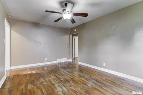 2553 S 4th St, Springfield, IL 62703 photo 16