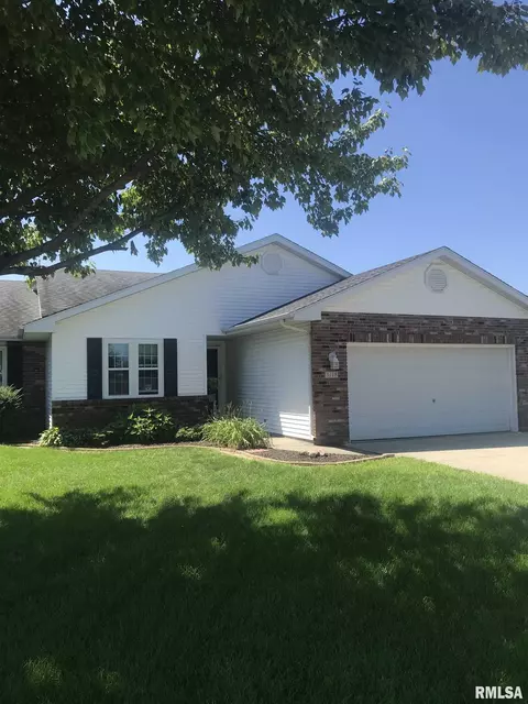 3118 Cascade Dr, Springfield, IL 62704 photo 1
