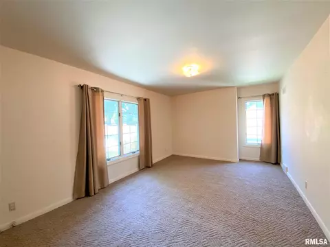 2023 S Douglas Ave, Springfield, IL 62704 photo 18