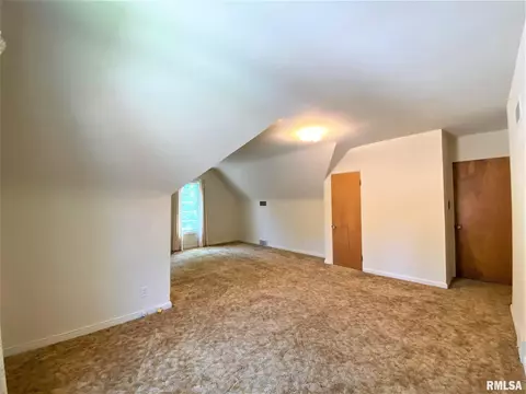 2023 S Douglas Ave, Springfield, IL 62704 photo 14