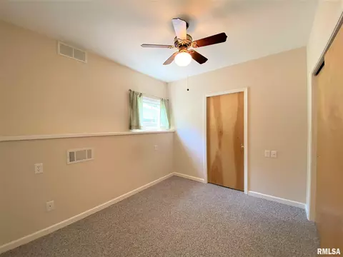2023 S Douglas Ave, Springfield, IL 62704 photo 24