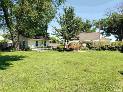 821 N Hill St, Springfield, IL 62702 photo 10
