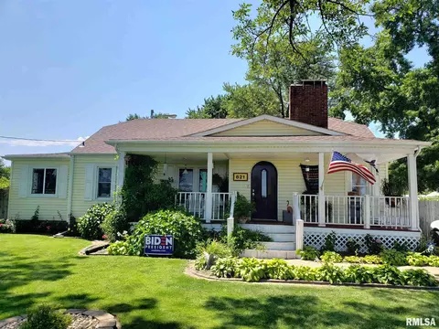 821 N Hill St, Springfield, IL 62702 photo 1