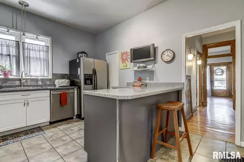 120 S Macarthur Blvd, Springfield, IL 62704 photo 7