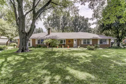 2148 Cherry Rd, Springfield, IL 62704 photo 1
