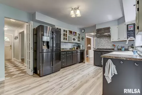 2148 Cherry Rd, Springfield, IL 62704 photo 7