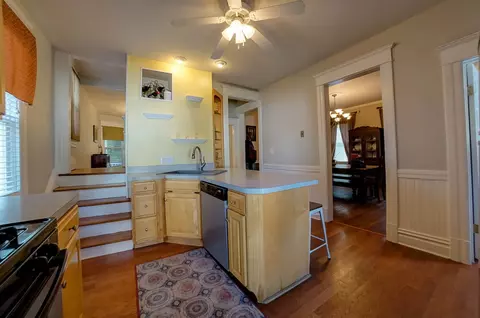 819 S Douglas Ave, Springfield, IL 62704 photo 15