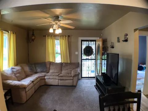 2332 S 8th St, Springfield, IL 62703 photo 2