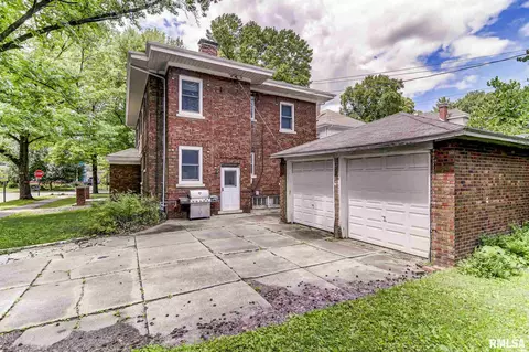 627 W Cedar St, Springfield, IL 62704 photo 2
