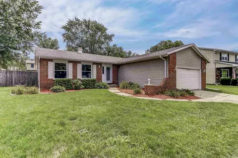 420 Armor Rd, Springfield, IL 62704 photo 2