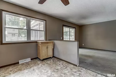 420 Armor Rd, Springfield, IL 62704 photo 11
