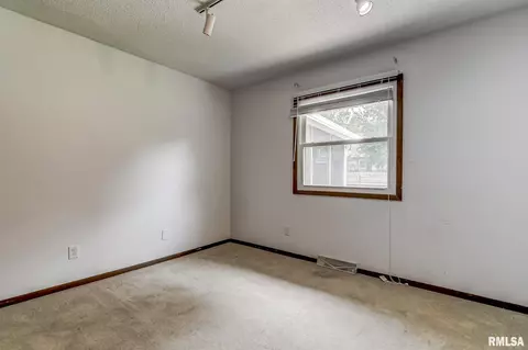 420 Armor Rd, Springfield, IL 62704 photo 25