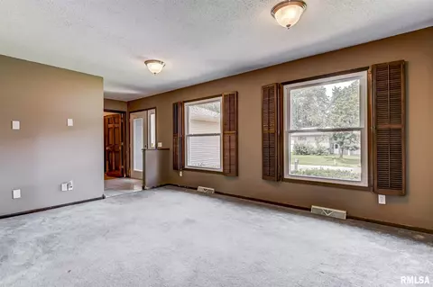 420 Armor Rd, Springfield, IL 62704 photo 6