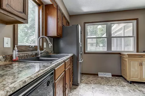 420 Armor Rd, Springfield, IL 62704 photo 9