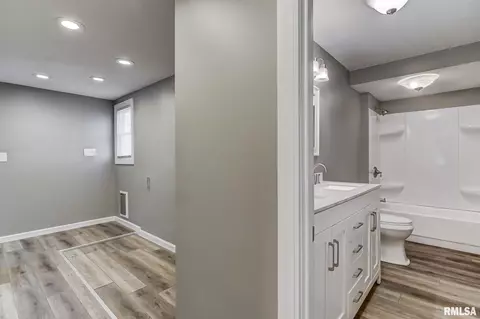 408 N Daniels Ave, Springfield, IL 62702 photo 7