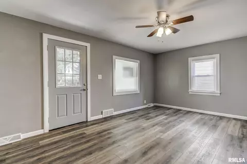 408 N Daniels Ave, Springfield, IL 62702 photo 4