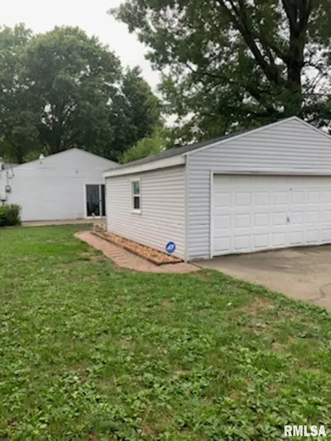 1928 N 20th St, Springfield, IL 62702 photo 17