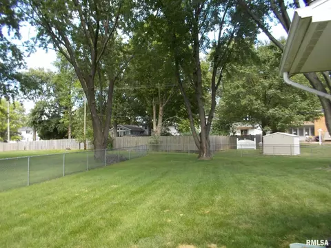 100 Calvin Ave, Springfield, IL 62704 photo 22