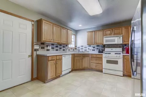5105 Dove Dr, Springfield, IL 62711 photo 14