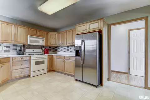 5105 Dove Dr, Springfield, IL 62711 photo 17