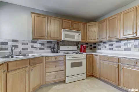 5105 Dove Dr, Springfield, IL 62711 photo 18