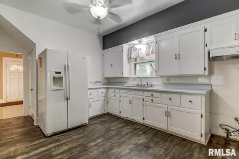 1334 N 2nd St, Springfield, IL 62702 photo 14