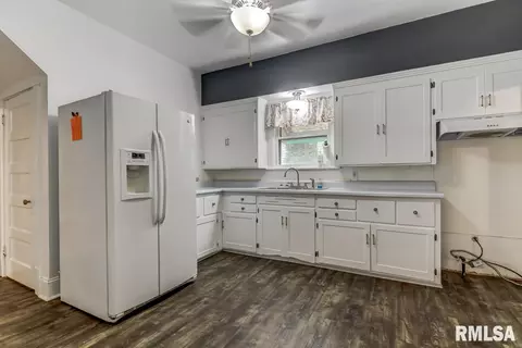 1334 N 2nd St, Springfield, IL 62702 photo 13