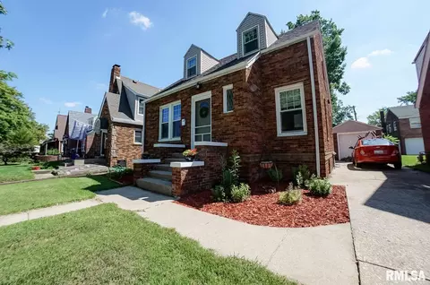 2526 S 7th St, Springfield, IL 62703 photo 4