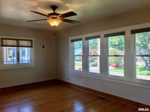 912 S Feldkamp Ave, Springfield, IL 62704 photo 4