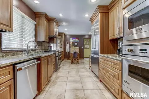 25 Oakmont Dr, Springfield, IL 62704 photo 13