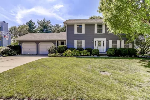 1609 Bent Oak Dr, Springfield, IL 62704 photo 1