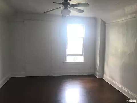 725 S 11th St, Springfield, IL 62703 photo 11