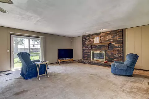 953 Flossmore Dr, Springfield, IL 62711 photo 12