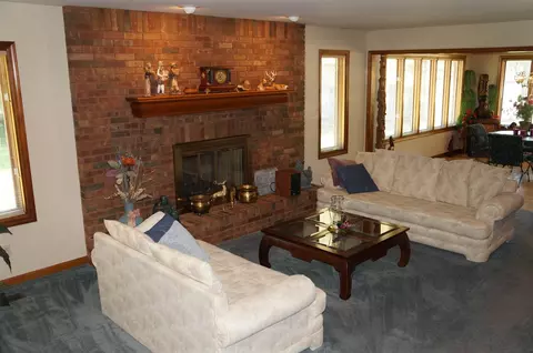 1301 Wood Mill Dr, Springfield, IL 62704 photo 6