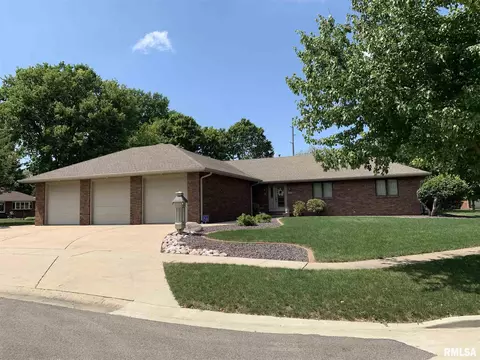 1301 Wood Mill Dr, Springfield, IL 62704 photo 1