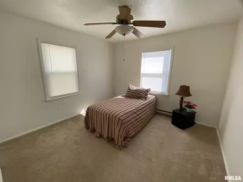 1741 E Griffiths Ave, Springfield, IL 62702 photo 8