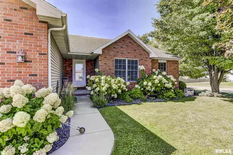 5016 Manhattan Dr, Springfield, IL 62711 photo 3