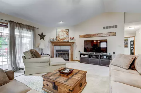 5016 Manhattan Dr, Springfield, IL 62711 photo 6
