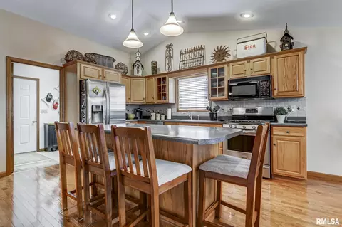 5016 Manhattan Dr, Springfield, IL 62711 photo 16